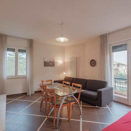 Aura Home Sirmione - 2 Bedrooms Apartment エクステリア 写真