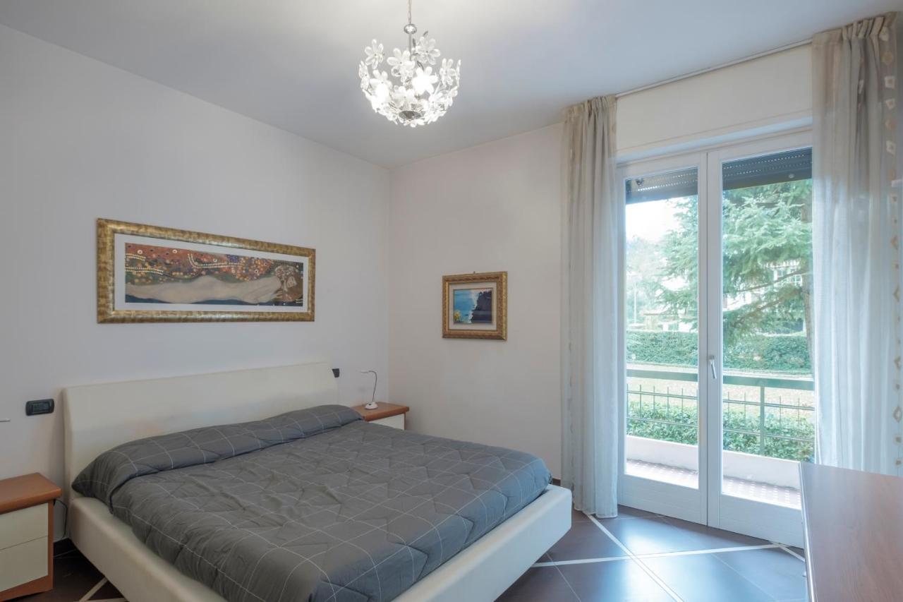 Aura Home Sirmione - 2 Bedrooms Apartment エクステリア 写真
