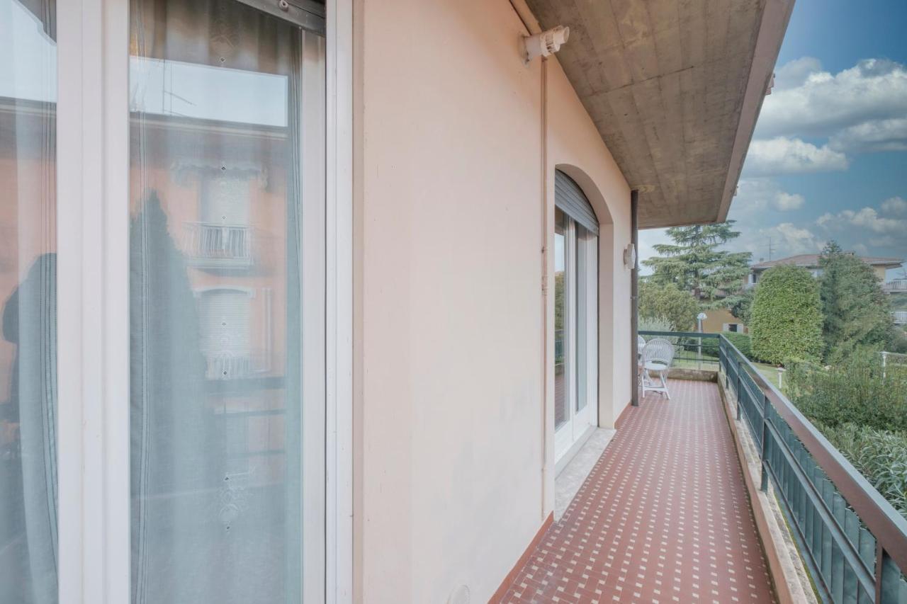 Aura Home Sirmione - 2 Bedrooms Apartment エクステリア 写真