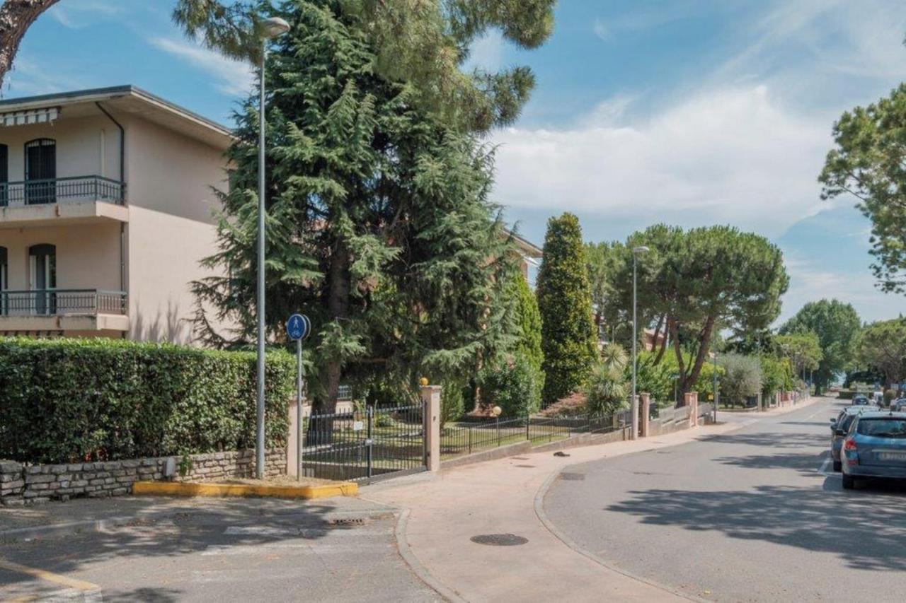 Aura Home Sirmione - 2 Bedrooms Apartment エクステリア 写真