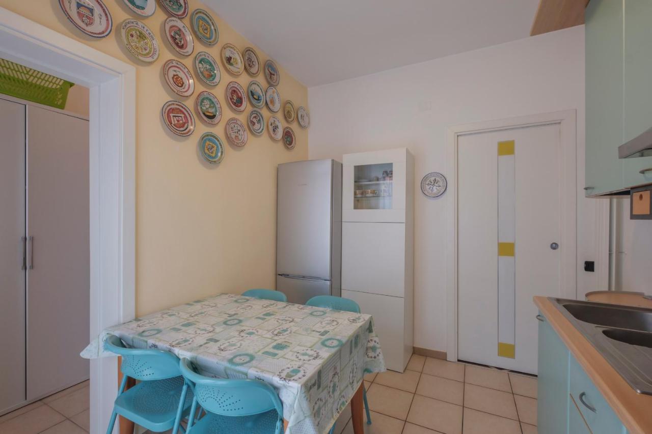 Aura Home Sirmione - 2 Bedrooms Apartment エクステリア 写真