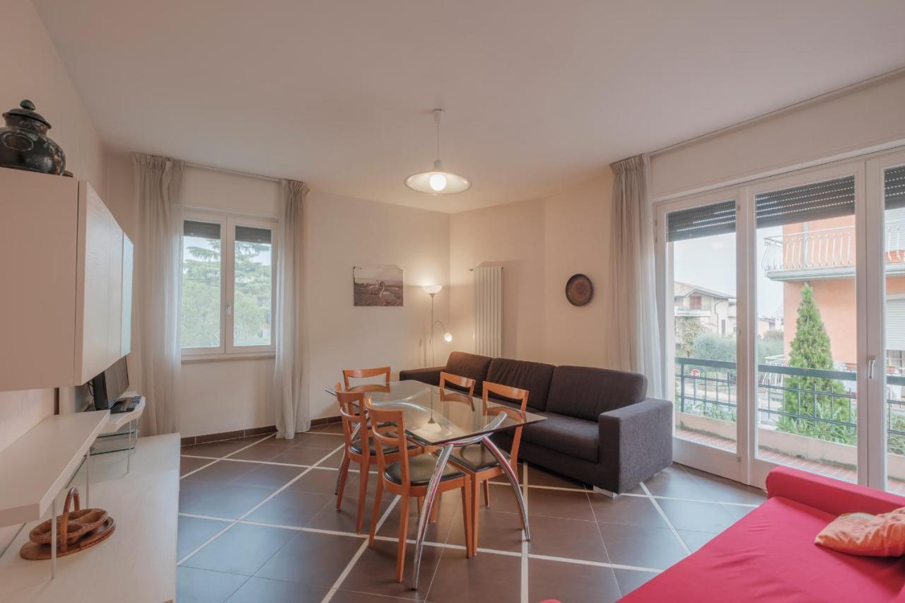 Aura Home Sirmione - 2 Bedrooms Apartment エクステリア 写真