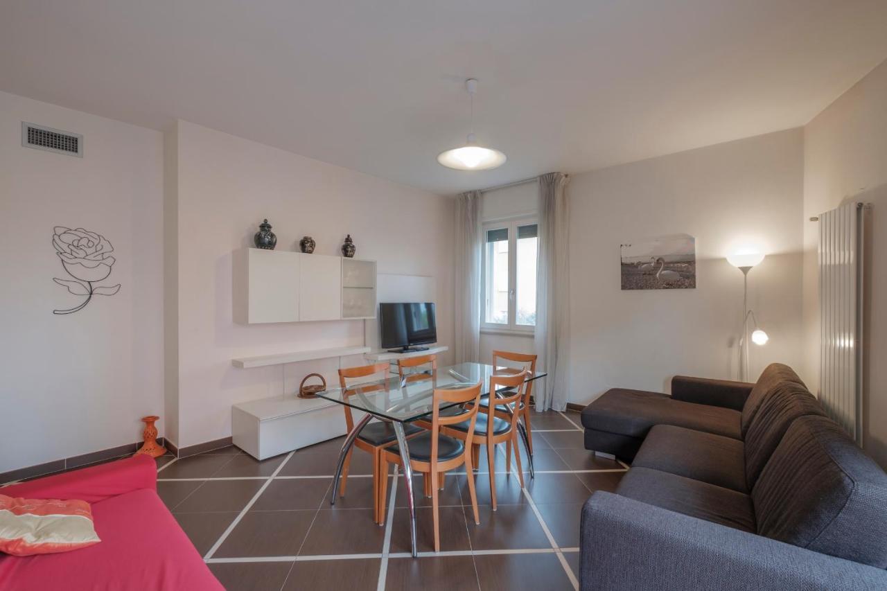 Aura Home Sirmione - 2 Bedrooms Apartment エクステリア 写真